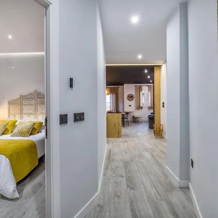 Aparthotel Enmayo 2021 *
